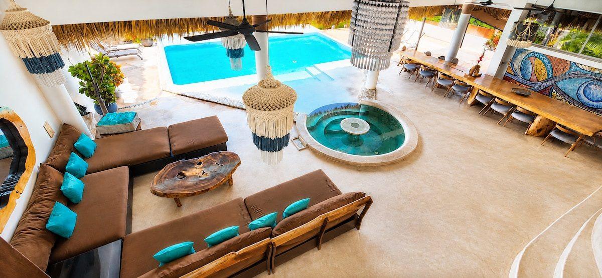 The palapa and dining table at Casa Nova, Tierra en Armonía