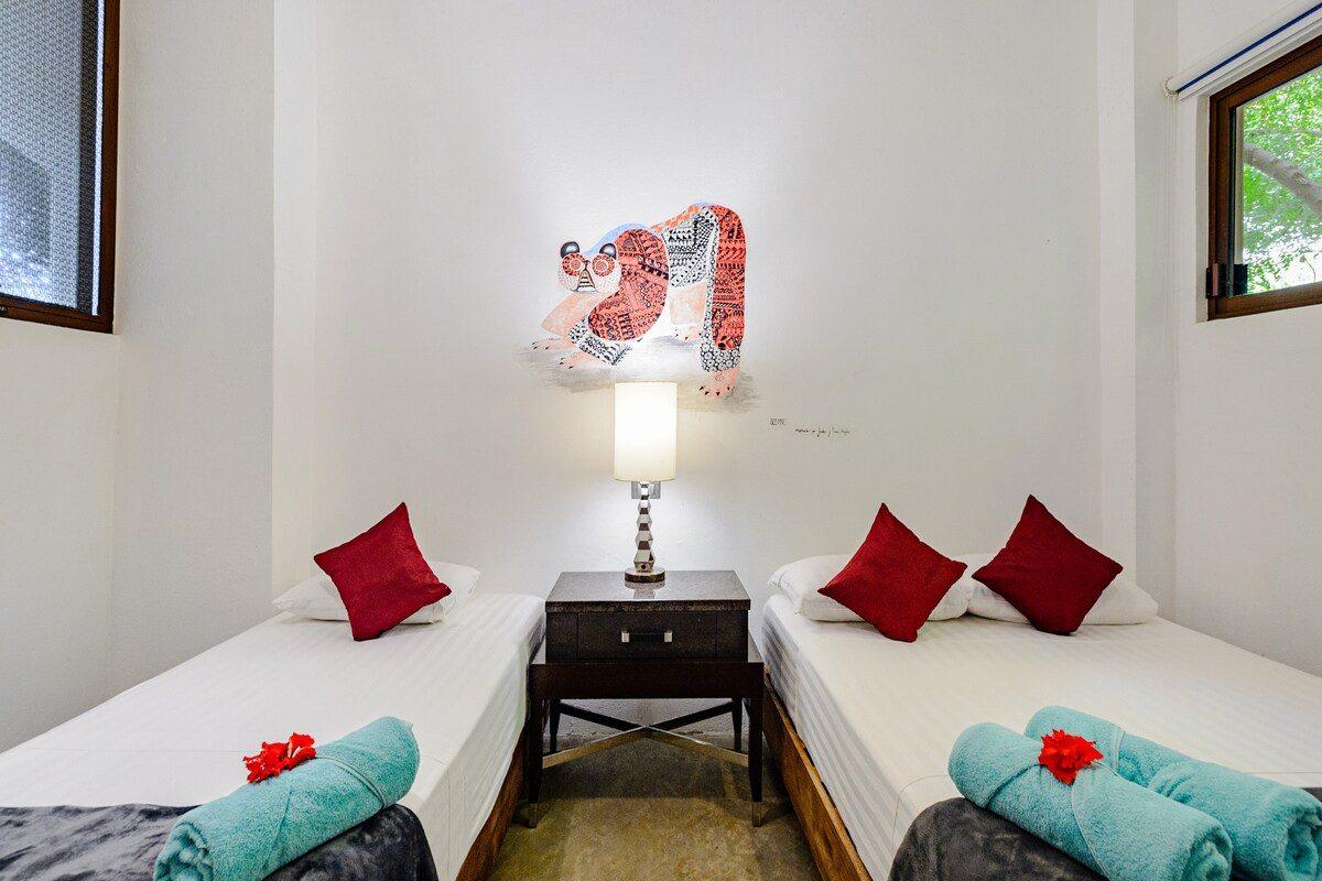 The living space open to the outdoors at Nahual, Tierra en Armonía